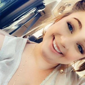 Meet your Posher, Krystal